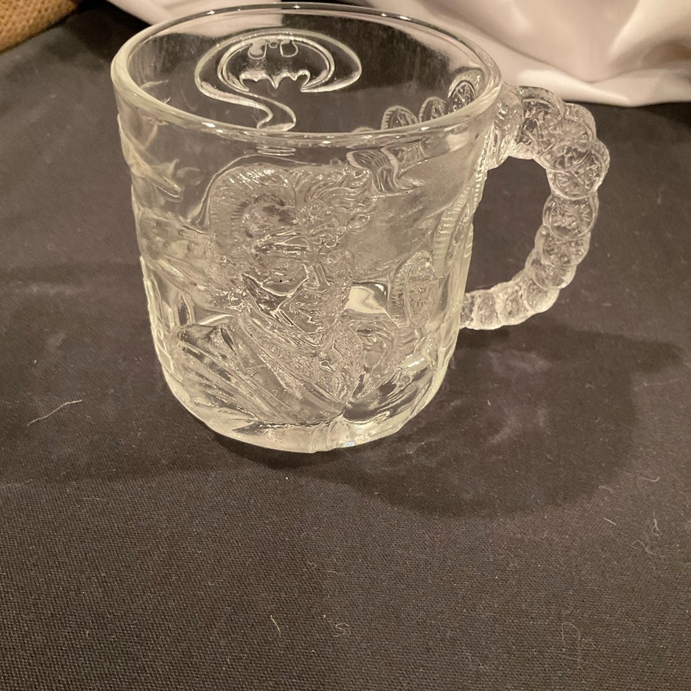 McDonalds, Batman Forever, Two Face promotional 2 drink mugs - Picture 6 of 7